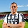 MickaÃ«l Antoine-Curier signs