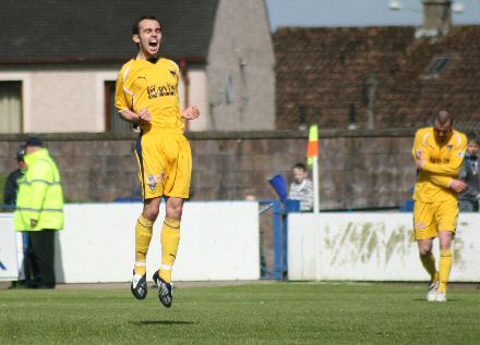 Nick Phinn celebrates 12th goal of the season v QOS Nick Phinn celebrates 12th goal of the season v QOS