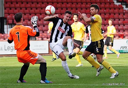 Dunfermlin?e Athletic v Livingston Irn Bru First Division East End Park 22 September 2012. Andy Barrowman scores his second and Dunfermlin?es 4th (c) Craig Brown Dunfermlin?e Athletic v Livingston Irn Bru First Division East End Park 22 September 2012. Andy Barrowman scores his second and Dunfermlin?es 4th (c) Craig Brown