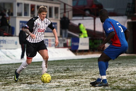 Willie Gibson v Inverness Caley Thistle Willie Gibson v Inverness Caley Thistle