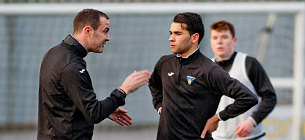 John Potter encourages Faissal El Bakhtaoui John Potter encourages Faissal El Bakhtaoui
