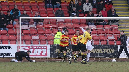 Thistle equalise v Dunfermline Thistle equalise v Dunfermline