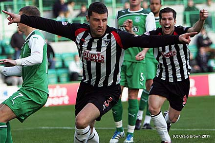Austin McCann scores v Hibs Austin McCann scores v Hibs