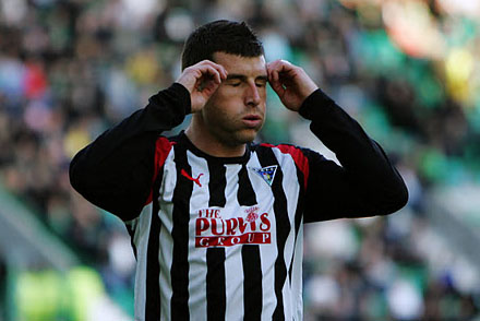 Austin McCann v Hibs