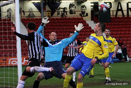 Joe Cardle heads back but no takers Joe Cardle heads back but no takers
