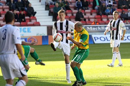 Pat Clarke v Cowdenbeath Pat Clarke v Cowdenbeath