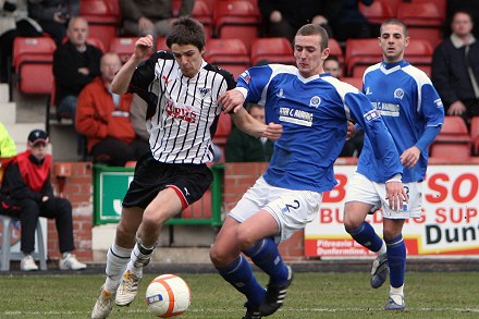Stephen McKenna takes down Ross Campbell for penalty Stephen McKenna takes down Ross Campbell for penalty