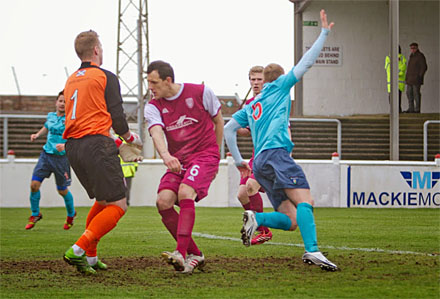 Andy Geggan scores the winner Andy Geggan scores the winner