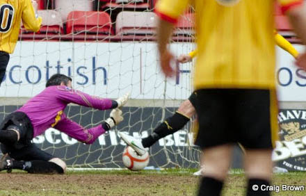 Dunfermlin?e Athletic v Partick Thistle Irn Bru First Division East End Park 02 March 2013 Steven Craig makes it 4-0 (c) Craig Brown Dunfermlin?e Athletic v Partick Thistle Irn Bru First Division East End Park 02 March 2013 Steven Craig makes it 4-0 (c) Craig Brown