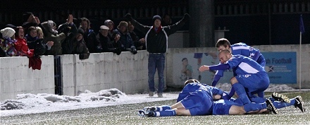 Montrose celebrate 91st minute equaliser Montrose celebrate 91st minute equaliser