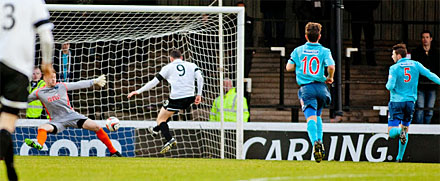 Kevin Kyle is denied by Ryan Scully Kevin Kyle is denied by Ryan Scully