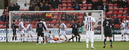 Airdrie score v Dunfermline 1-0 Airdrie score v Dunfermline 1-0