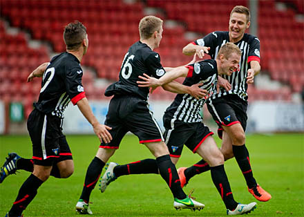 Andy Geggan celebrates winner Andy Geggan celebrates winner