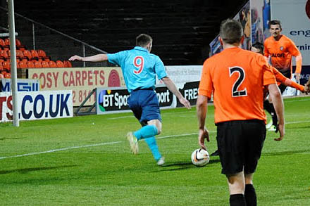 Allan Smith v Dundee United Allan Smith v Dundee United