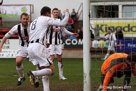 Martin Hardie completes his hat-trick Martin Hardie completes his hat-trick