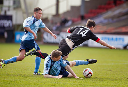 Ross Forbes goes down over Darren Dods Ross Forbes goes down over Darren Dods