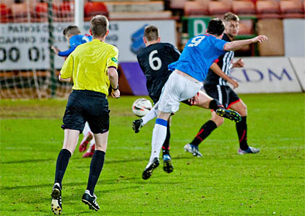 Gallacher shoots