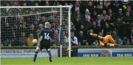 Greg Fleming v Raith Rovers Greg Fleming v Raith Rovers