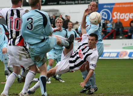 Steven Bell v St Johnstone Steven Bell v St Johnstone