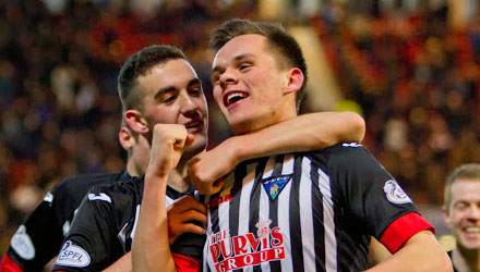 Lawrence Shankland celebrates Lawrence Shankland celebrates