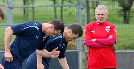 Jim Preston oversees training on day one Jim Preston oversees training on day one