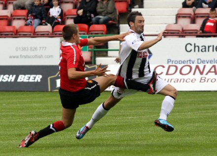 David Graham gets caught by Wootton David Graham gets caught by Wootton
