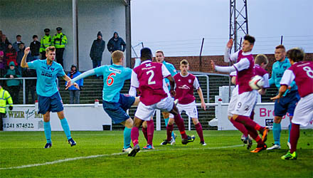 Andy Geggan nets the Pars opener Andy Geggan nets the Pars opener