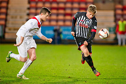 Jordan Moore v Airdrieonians Jordan Moore v Airdrieonians