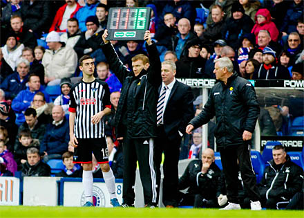 Shaun Byrne waits to come on in 28th minute Shaun Byrne waits to come on in 28th minute