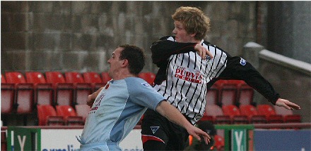 Willie Gibson heads in number one v Stenhousemuir Willie Gibson heads in number one v Stenhousemuir