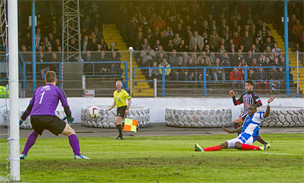 Faissal hits the side net Faissal hits the side net