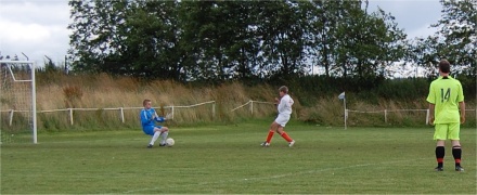 Steven Leslie scores v Harthill Steven Leslie scores v Harthill