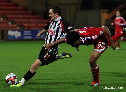 David Graham scores v Aberdeen David Graham scores v Aberdeen
