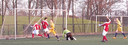 Lewis Turner nets Dunfermline`s third Lewis Turner nets Dunfermline`s third