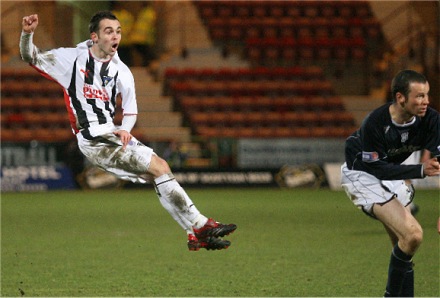Nick Phinn v Dundee 31/03/09 Nick Phinn v Dundee 31/03/09