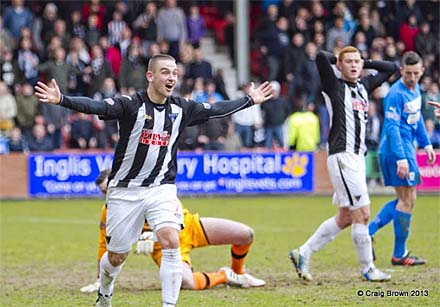Dunfermlin?e Athletic v Airdrie Irn Bru First Division East End Park 04 May 2013; Ryan Wallace appeals for a penalty (c) Craig Brown Dunfermlin?e Athletic v Airdrie Irn Bru First Division East End Park 04 May 2013; Ryan Wallace appeals for a penalty (c) Craig Brown