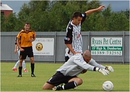 Steven Bell misses out on McEwan`s mistake Steven Bell misses out on McEwan`s mistake