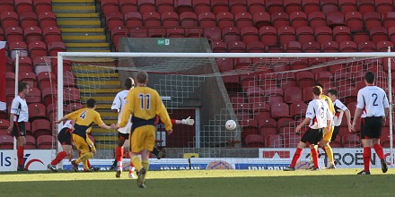 Nick Phinn scores his second v Clyde 21/03/09 Nick Phinn scores his second v Clyde 21/03/09