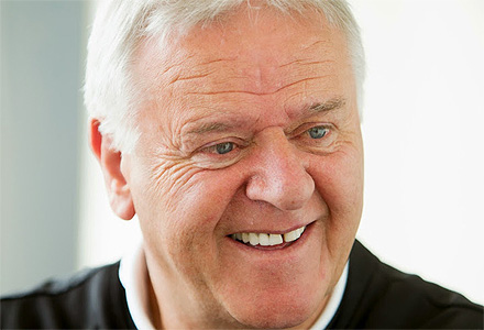 JIM JEFFERIES JIM JEFFERIES