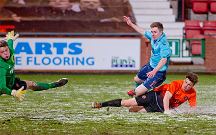 Allan Smith scores Allan Smith scores
