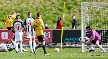 Chris Erskine scores Thistle`s second Chris Erskine scores Thistle`s second