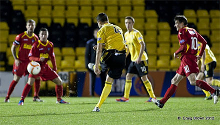 Jesus Garcia Tena shoots Livingston into the lead Jesus Garcia Tena shoots Livingston into the lead