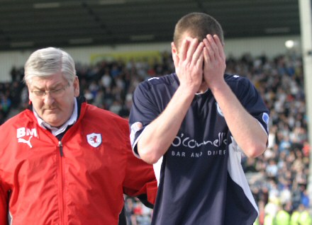 Stephen Simmons sent off
