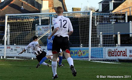 Pars third goal v Queen of the South Pars third goal v Queen of the South