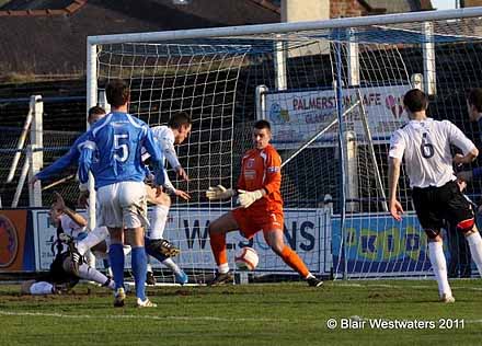 Dunfermline`s opening goal Dunfermline`s opening goal