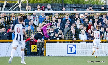Alloa's second goal v Dunfermline Alloa's second goal v Dunfermline