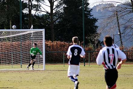 Falkirk hit the crossbar Falkirk hit the crossbar