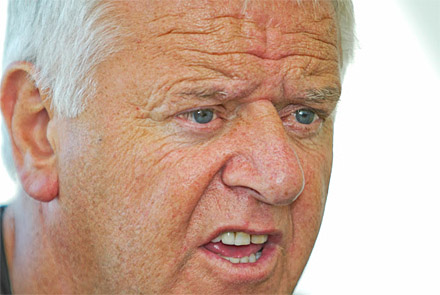 JIM JEFFERIES