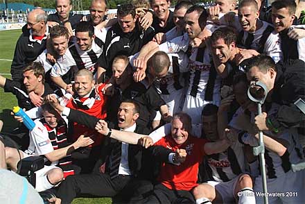 Pars celebrate championship Pars celebrate championship