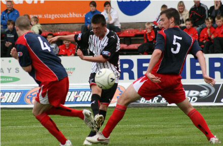 Joe Cardle v Dunfermline Joe Cardle v Dunfermline